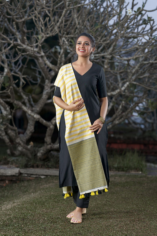 Kuruvi Dupatta