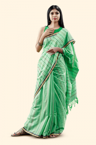 Flowers in the meadows Saree