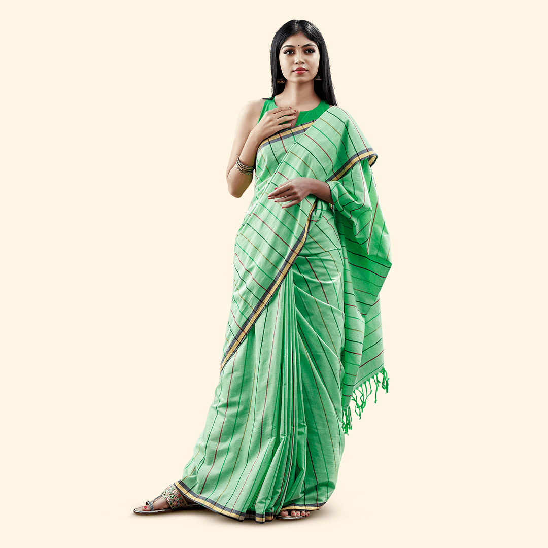 Flowers in the meadows Saree
